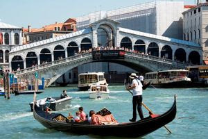 Βενετία: «Επιστρέφει» από τη Μ.Παρασκευή το τέλος για τους τουρίστες – Για ποιους θα είναι διπλάσιο