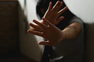 Θεσσαλονίκη: 21χρονος εκμεταλλευόταν σεξουαλικά κορίτσια και διακινούσε πορνογραφικό υλικό