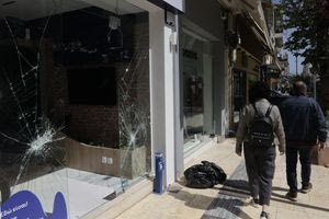 Ηράκλειο: Μετρούν και αποκαθιστούν τις ζημιές τους οι επιχειρηματίες (φωτογραφίες)