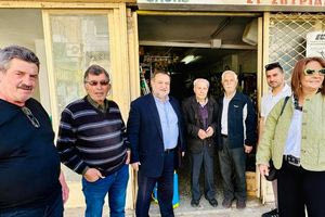 Πασχαλινές ευχές και εορταστική βόλτα από τον Δήμαρχο Μινώα Πεδιάδας και τους συνεργάτες του