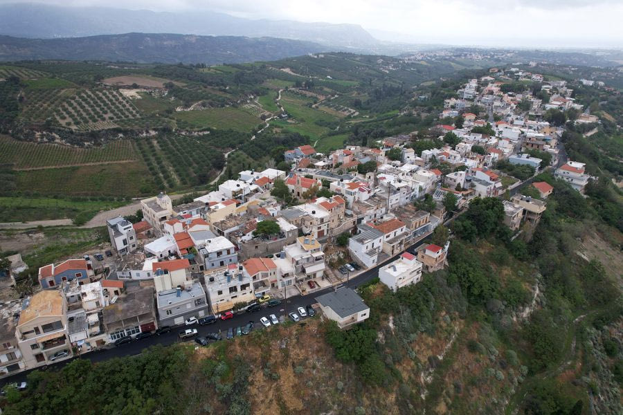 Δύο επιστήμονες εξηγούν τι συμβαίνει στις Βούτες