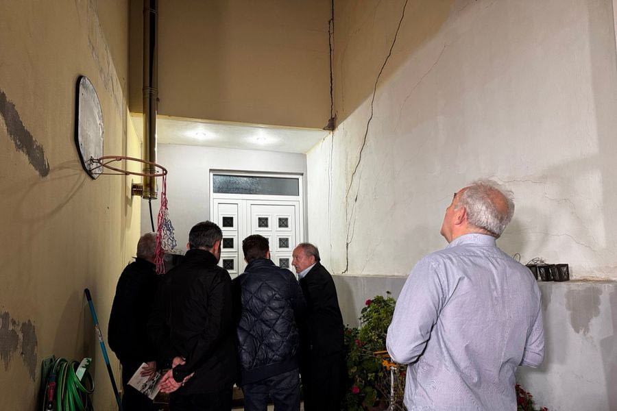 Βούτες: Ξεκινάει το «σκανάρισμα» κτιρίων από μηχανικούς  – Συστάσεις για αποφυγή διαμονής σε κάποια σπίτια