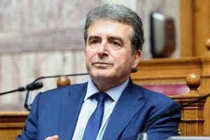 Μήνυμα Χρυσοχοΐδη: «Ας ταξιδέψουμε με προσοχή και ασφάλεια το Πάσχα»