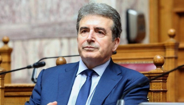 Μήνυμα Χρυσοχοΐδη: «Ας ταξιδέψουμε με προσοχή και ασφάλεια το Πάσχα»