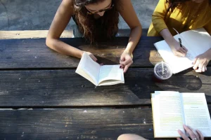 Youth Pass: Πάνω από 66.000 νέοι έχουν κάνει αίτηση για την ψηφιακή χρεωστική κάρτα των 150 ευρώ