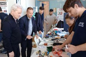 Στην 4η Ολυμπιάδα Ρομποτικής και στον 1ο Πανελλήνιο Μαθητικό Διαγωνισμό Ρομποτικής ο Δήμαρχος Ηρακλείου