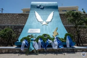 Κάρπαθος: Τιμήθηκε η μνήμη του Σμηναγού Κώστα Ηλιάκη