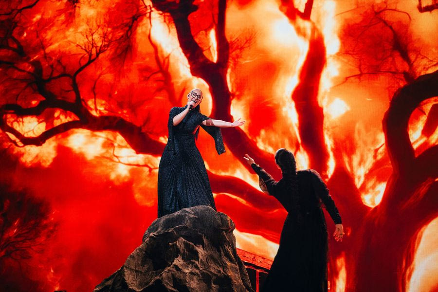 Eurovision 2025: Απόψε η μεγάλη μάχη της «Αστερομάτας» Klavdia – Όλα όσα πρέπει να γνωρίζετε