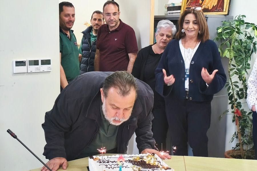 Γενεθλίων συνέχεια και δώρο με…. συμβολισμό για το Δήμαρχο Μινώα Πεδιάδας Βασίλη Κεγκέρογλου στο Αρκαλοχώρι