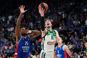 Ευρωλίγκα: Ολα για όλα σε 5ο παιχνίδι ο Παναθηναϊκός μετά την ισοφάριση της Εφες