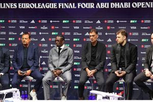 Ευρωλίγκα: Έτοιμοι για το Final 4 οι “αιώνιοι” – Οι τοποθετήσεις παικτών και προπονητών 24 ώρες πριν το τζάμπολ