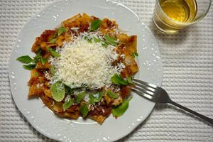 Έργο τέχνης και η μακαρονάδα του Χρήστου Μποκόρου