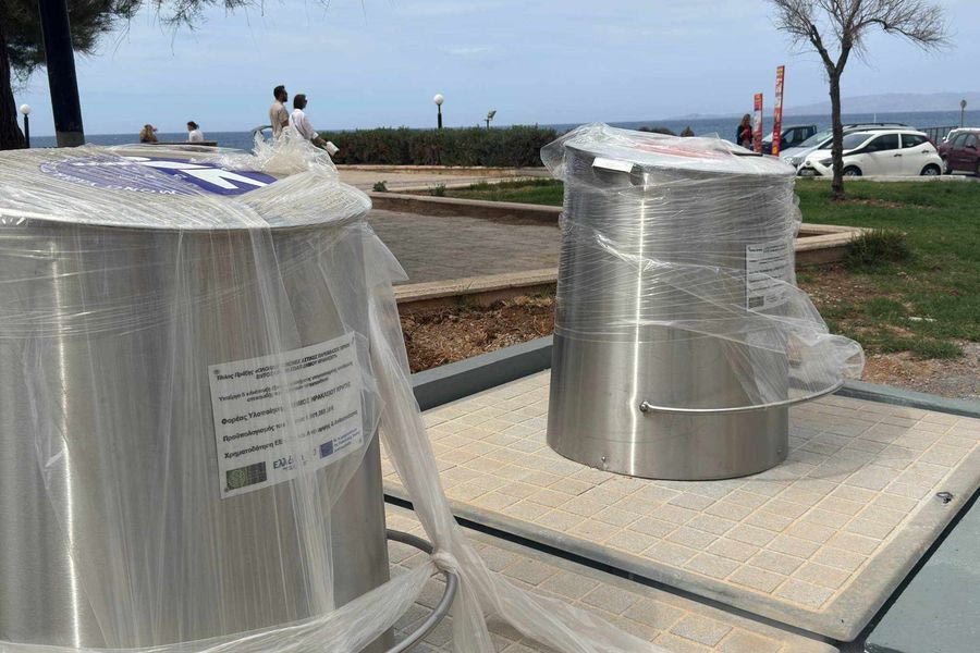 Μετά τα σκουπίδια ήρθαν και οι κάδοι με νάυλον!