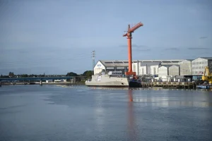 Στην ανοιχτή θάλασσα για δοκιμές βγήκε η φρεγάτα «Κίμων»