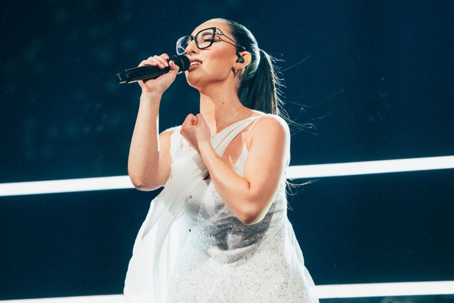 Eurovision 2025: Η Κλαυδία έκανε την Ευρώπη να ανατριχιάσει – Η εμφάνιση στον τελικό
