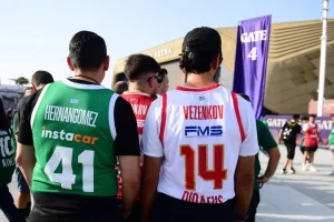 Final Four 2025: Φίλαθλοι του Ολυμπιακού και του Παναθηναϊκού μαζί πριν τους ημιτελικούς