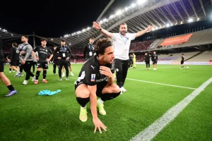 Απαρηγόρητοι οι παίκτες του ΟΦΗ μετά τη λήξη του τελικού – «Λύγισαν» Μπάκιτς, Νέιρα και Λαμπρόπουλος