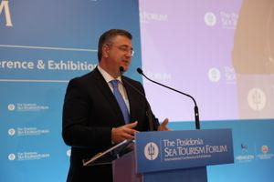 Τζιτζικώστας: Παγκόσμιος “πρωταθλητής” του τουρισμού η Ευρώπη