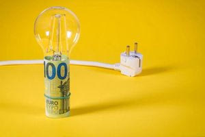 Έρχονται χρωματιστά τιμολόγια και στο φυσικό αέριο – Την πρώτη μέρα κάθε μήνα οι χρεώσεις