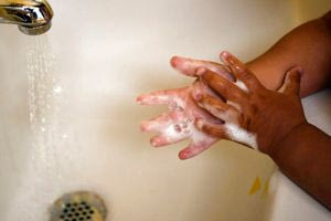 ΕΟΦ: Ανακαλείται γνωστό σαμπουάν για παιδιά