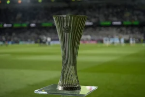 Conference League: Δύσκολοι αντίπαλοι για Παναθηναϊκό και ΑΕΚ στα πλέι οφ, πιο εύκολα τα πράγματα για ΠΑΟΚ