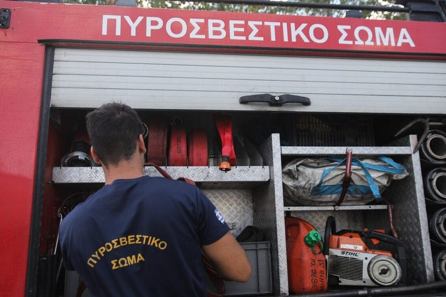 Αναστάτωση στον Πύργο: Φίδι εισέβαλλε σε τριώροφη κατοικία