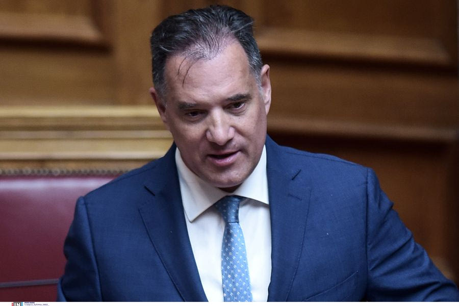 Ο Άδ. Γεωργιάδης διαφημίζει ηρακλειώτικη εταιρεία υπηρεσιών ομορφιάς και αντιγήρανσης