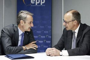 Συγχαρητήρια του Κυριάκου Μητσοτάκη στον Μερτς: «Κάθε επιτυχία στον νέο σου ρόλο»