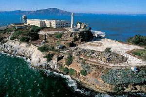 Ο Τραμπ ανοίγει ξανά τη φυλακή του Αλκατράζ