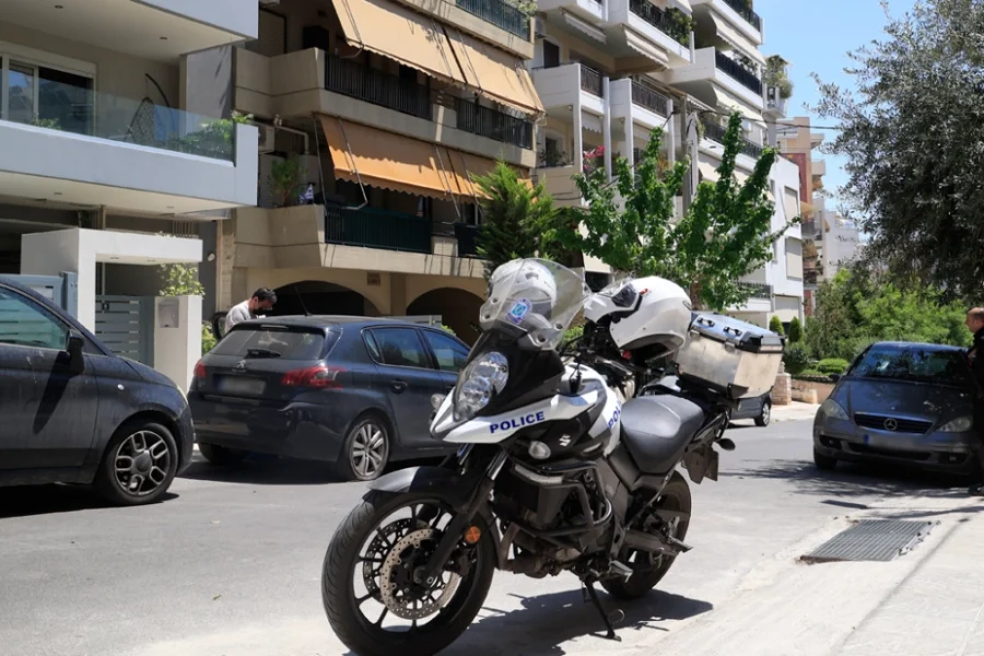 Νέα Σμύρνη: «Τι έκανα, τι έκανα;» φώναζε ο πατέρας που σκότωσε τον 45χρονο γιο του