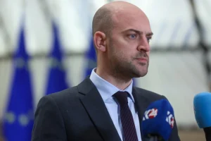 Το Παρίσι είναι «αποφασισμένο» να αναγνωρίσει Κράτος της Παλαιστίνης, λέει ο Γάλλος ΥΠΕΞ