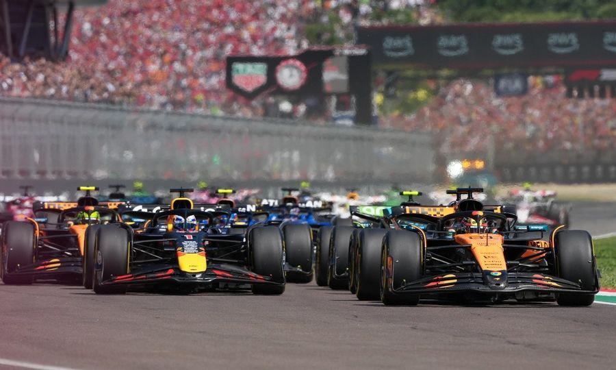 Formula 1: Θρίαμβος του Φερστάπεν σε ένα συγκλονιστικό Γκραν Πρι στην Ίμολα