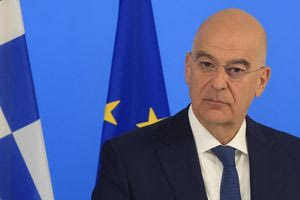 Ήρθε μυστικά και συνάντησε τον Δένδια!