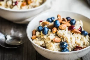 Γιατί οι άνθρωποι το 1960 ήταν πιο αδύνατοι: Τι λέει διατροφολόγος για τις συνήθειες μας