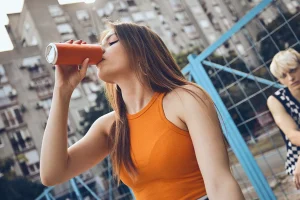 Πόσα κουτάκια αναψυκτικού πίνετε την εβδομάδα; Το νούμερο που αυξάνει τον κίνδυνο κολπικής μαρμαρυγής και εγκεφαλικού