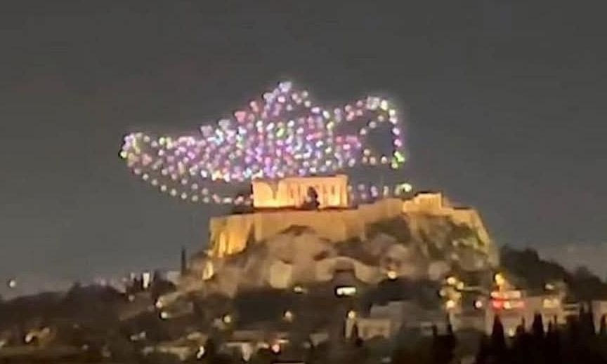 Η Επιτροπή Ολυμπίων και Κληροδοτημάτων τα βρίσκει όλα νόμιμα με το drone show στην Ακρόπολη