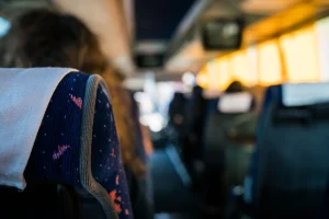 Περιπέτεια για δυο μαθήτριες από την Αχαΐα – Έκαναν στάση σε σχολική εκδρομή, αλλά… τις ξέχασαν