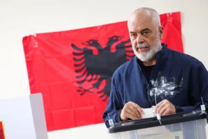 Αλβανία: Άνετο προβάδισμα για τον Έντι Ράμα – Εξασφαλίζει και 4η θητεία στην πρωθυπουργία
