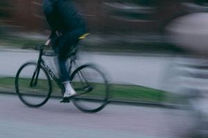 Πάτρα: Κρίσιμη η κατάσταση 16χρονου ποδηλάτη που παρασύρθηκε από ΙΧ στο Ρίο