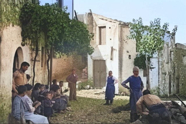 Εικόνα κρητικού χωριού το 1942