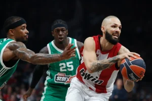 Για πρώτη φορά σε μικρό τελικό Ευρωλίγκα Ολυμπιακός και Παναθηναϊκός