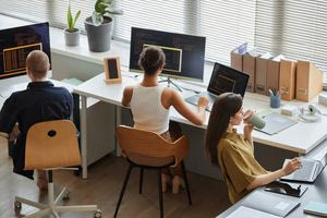 Gen Z: Οι δουλειές για νέους τελειώνουν πριν αρχίσουν