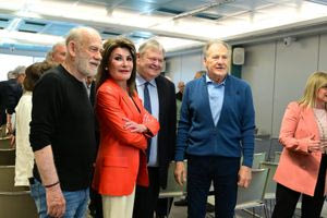 Πλήθος πολιτικών στην «Μπαλάντα των Ολυμπιακών Αγώνων» – Τι ειπώθηκε