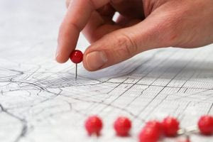 Να ανακληθεί το Π.Δ. που συρρικνώνει τα όρια των οικισμών