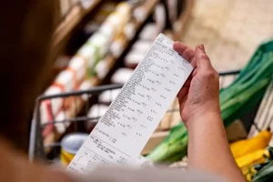 ΕΛΣΤΑΤ: Μειώθηκε ο πληθωρισμός τον Απρίλιο