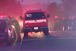 ΗΠΑ: Αεροπλάνο συνετρίβη σε κατοικημένη περιοχή του Σαν Ντιέγκο