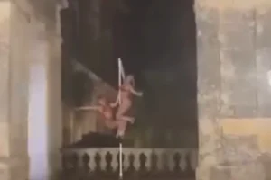 Κέρκυρα: Στο Αυτόφωρο οι πέντε γυναίκες για το pole dancing στα Ανάκτορα