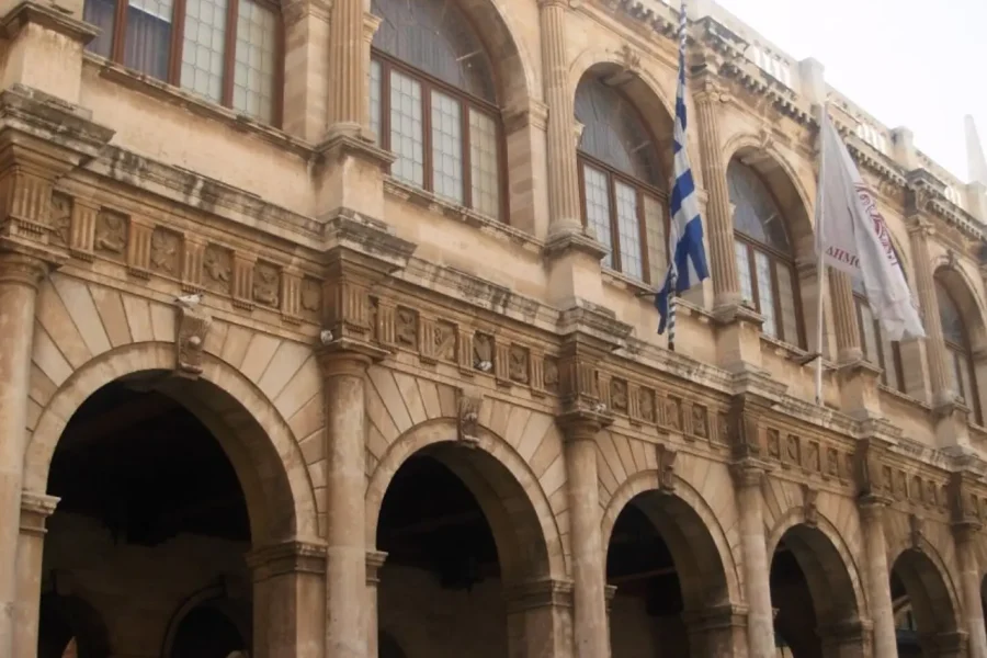 Συνεδριάζει αύριο η Δημοτική Επιτροπή του Δήμου Ηρακλείου