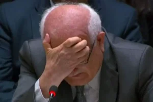 Έβαλε τα κλάματα ο πρέσβης της Παλαιστίνης στο Συμβούλιο Ασφαλείας του ΟΗΕ για την κατάσταση στη Γάζα – «Έχω κι εγώ εγγόνια»