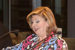 Στο Ηράκλειο η Λένα Μαντά με… «Κόκκινη Γραμμή»